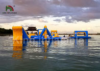 Hitze - schweißendes riesiges Blau 30 * 25m aufblasbare Wasser-Parks für Erwachsene und Kinder